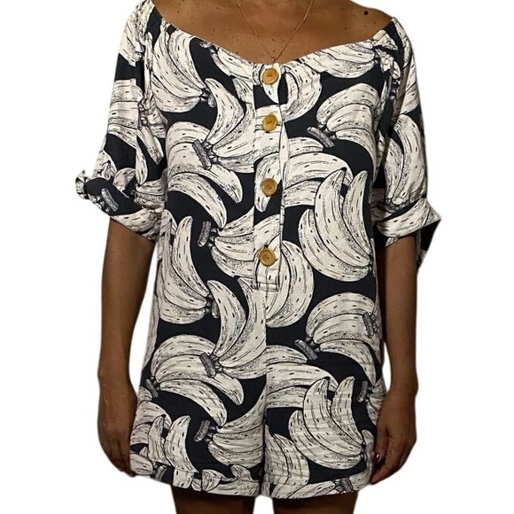 FARM Rio Pants - Farm Rio Banana Print Romper Women's Short Sleeve Tropical Casual Small‎ Rare